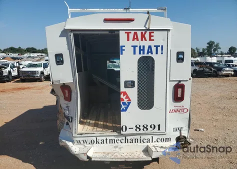 2018 Ford Econoline E350 Super Duty Cutaway Van z USA, uszkodzony, nr VIN 1FDWE3F63JDC00501